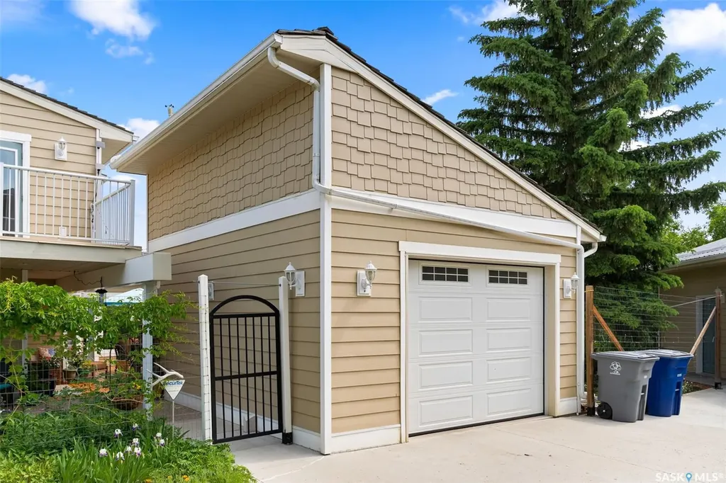 475 James Street S Lumsden SK S0G 3C0