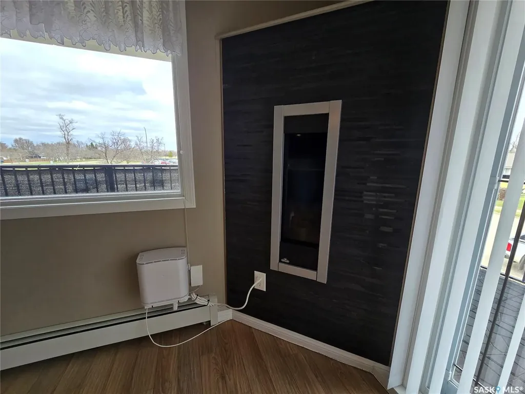 505 Bannerman Street Weyburn SK S4H 1V5