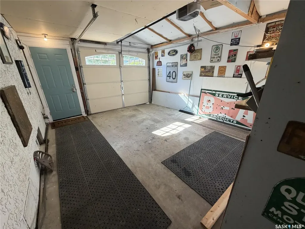 503 Bison Avenue Weyburn SK S4H 0J6