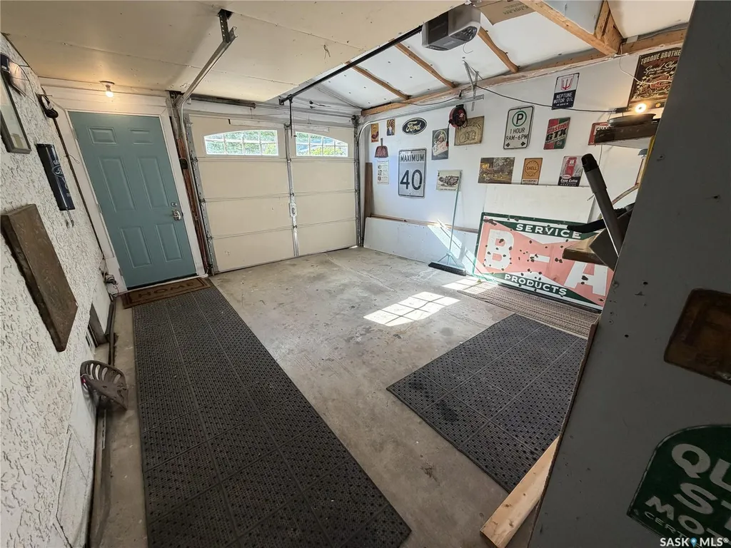 503 Bison Avenue Weyburn SK S4H 0J6