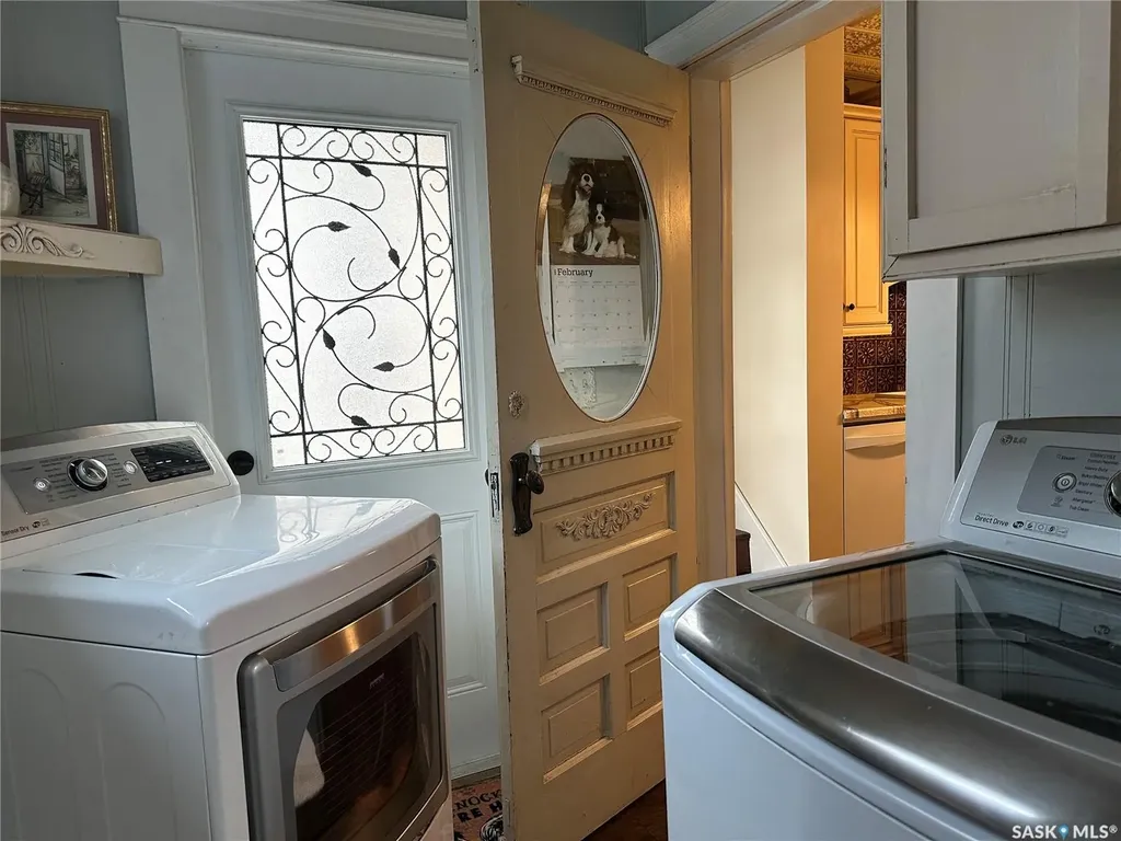 503 Bison Avenue Weyburn SK S4H 0J6