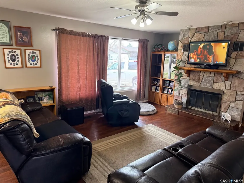 1012 6th Street E Rosetown SK S0L 2V0