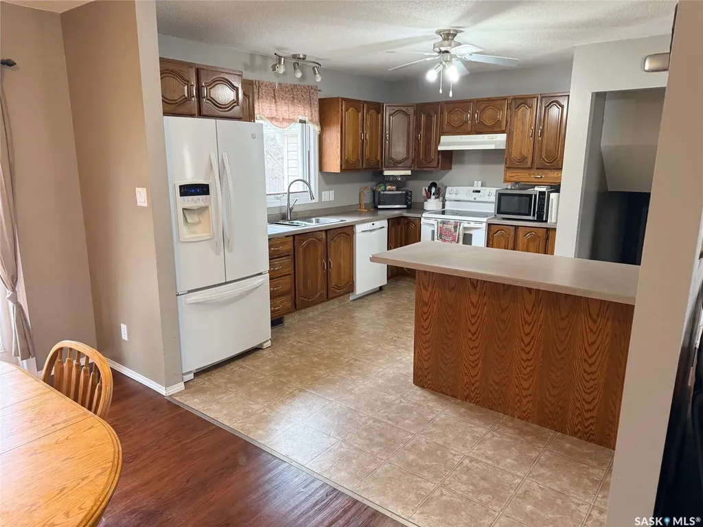1012 6th Street E Rosetown SK S0L 2V0