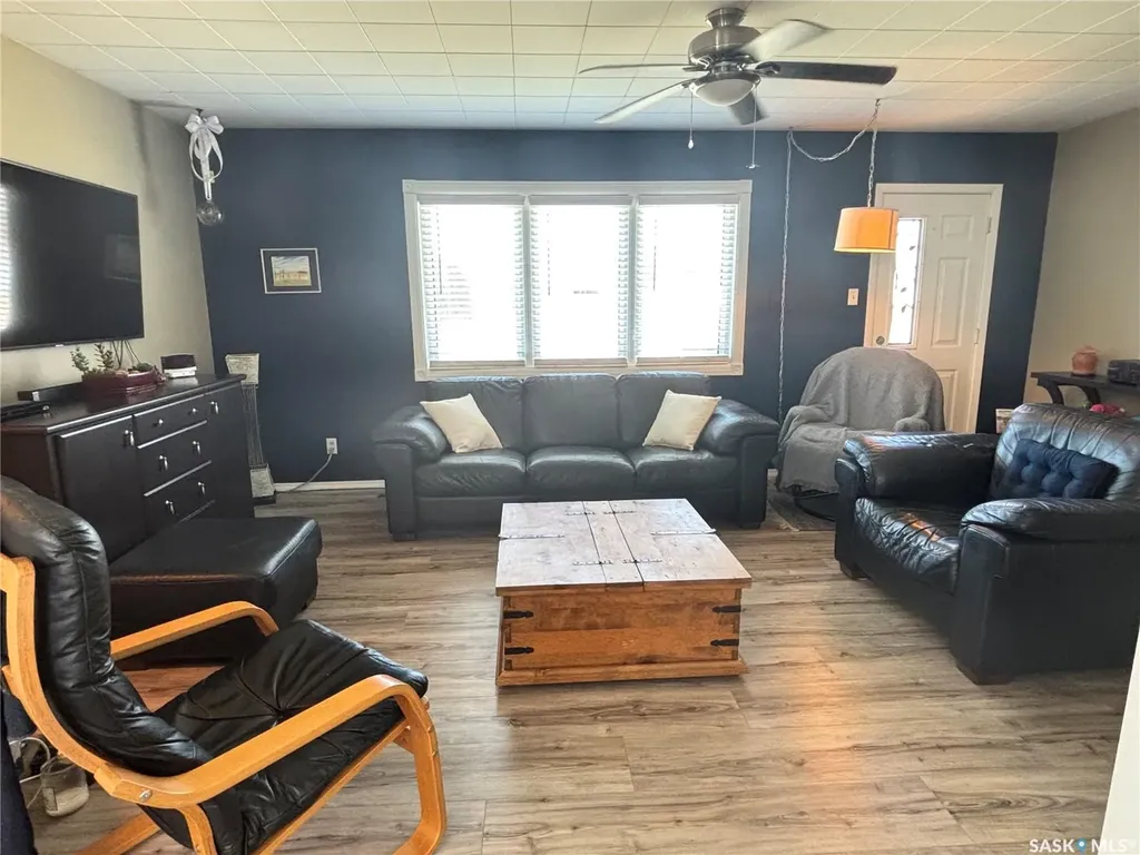 201 7th Avenue N Yorkton SK S3N 0X3