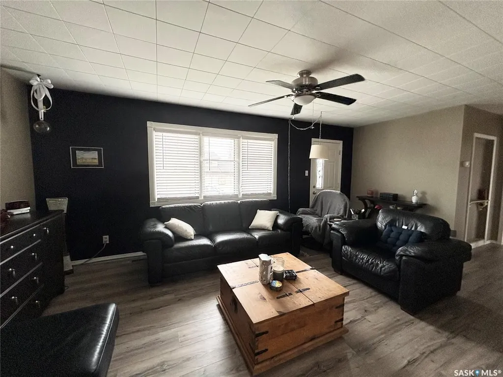 201 7th Avenue N Yorkton SK S3N 0X3