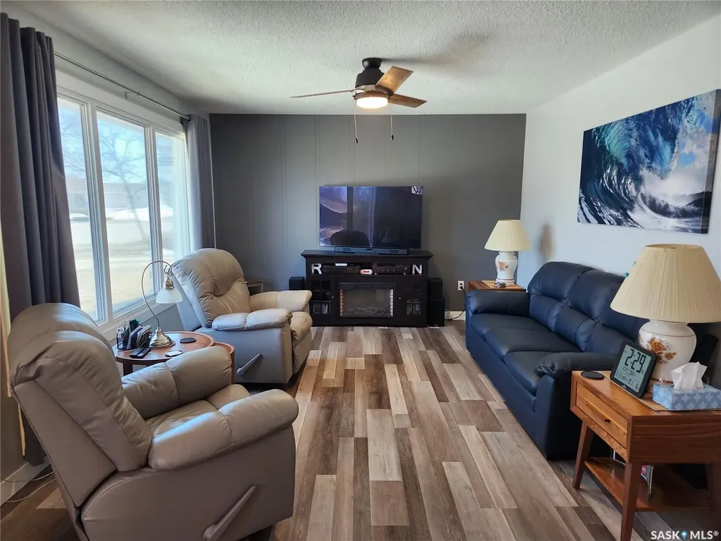 1305 95th Street Tisdale SK S0E 1T0