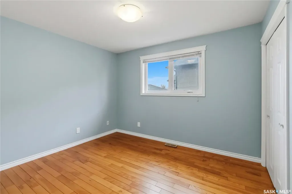 203 Kinloch Crescent Saskatoon SK S7M 2W9