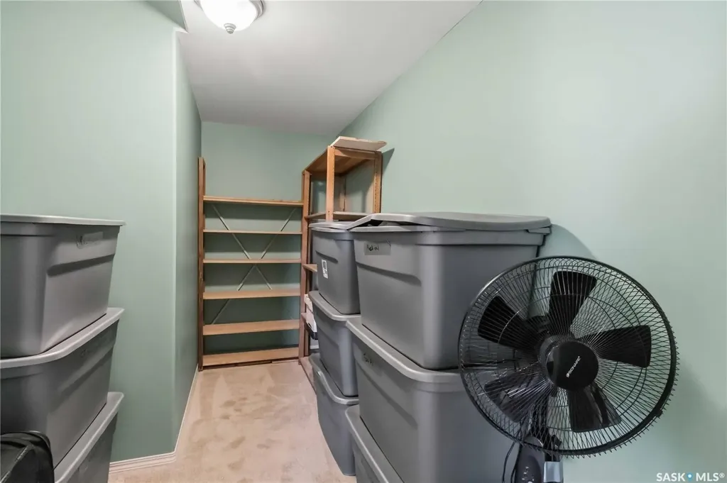 203 Kinloch Crescent Saskatoon SK S7M 2W9