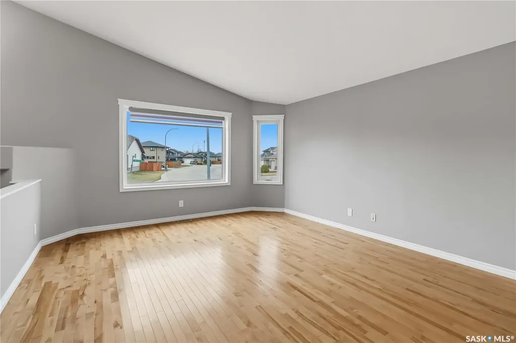 203 Kinloch Crescent Saskatoon SK S7M 2W9