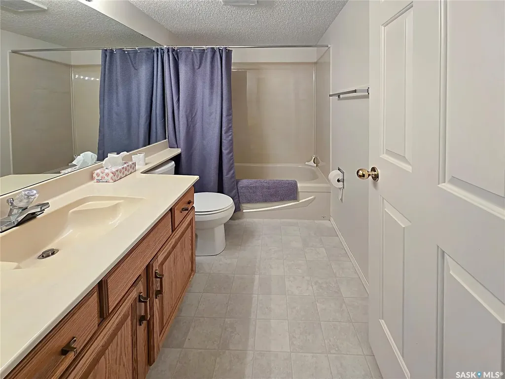 27 Erichsen Place Yorkton SK S3N 3Z6