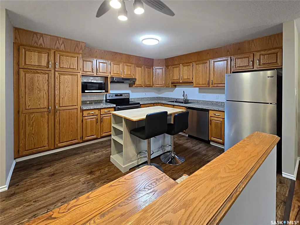 27 Erichsen Place Yorkton SK S3N 3Z6