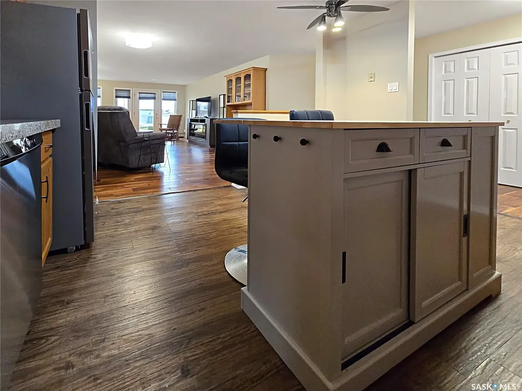 27 Erichsen Place Yorkton SK S3N 3Z6
