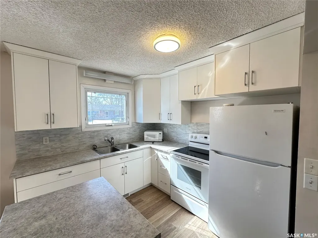 44 Campbell Place Clavet SK S0K 0Y0