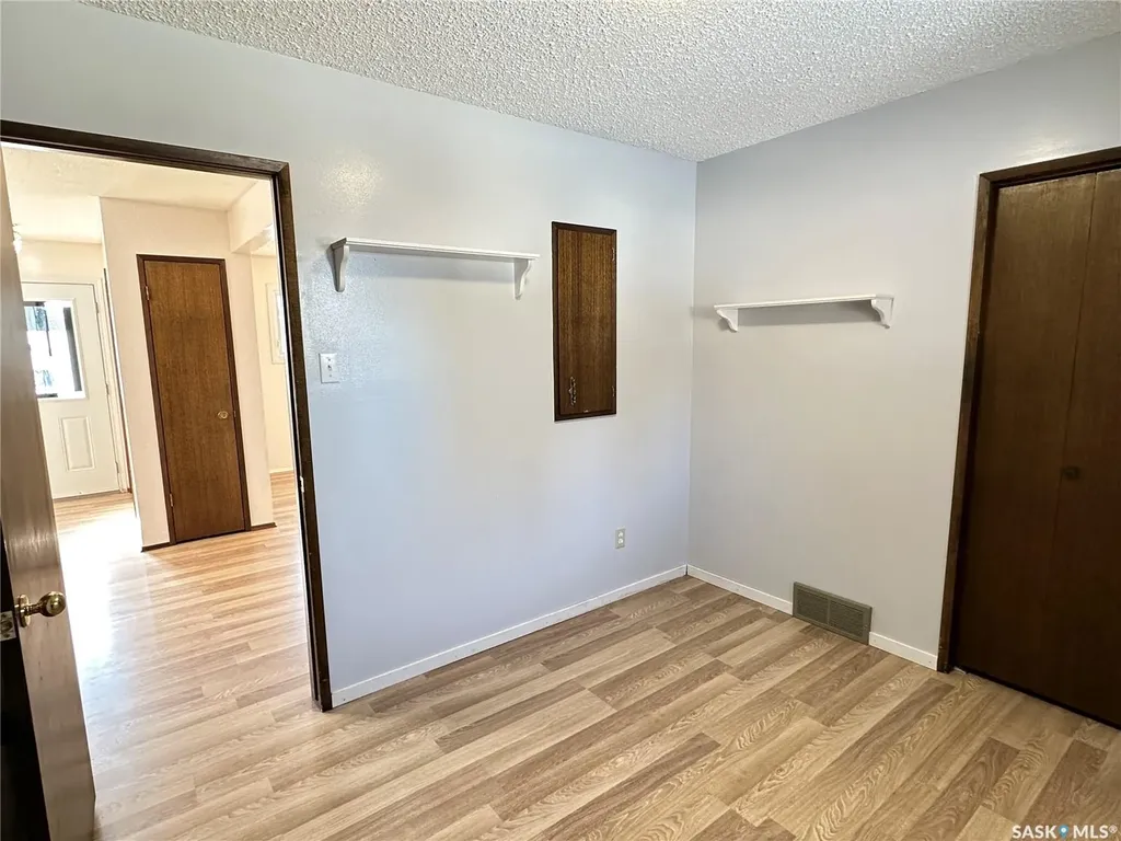 44 Campbell Place Clavet SK S0K 0Y0