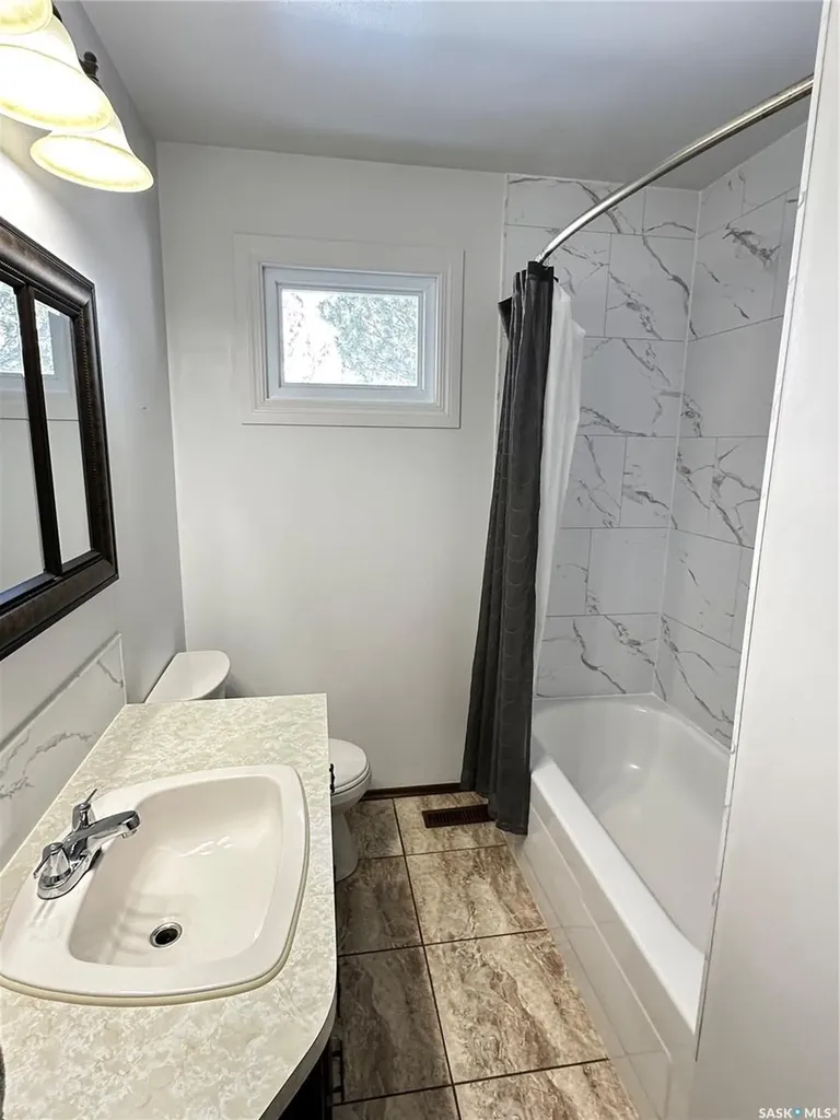 44 Campbell Place Clavet SK S0K 0Y0