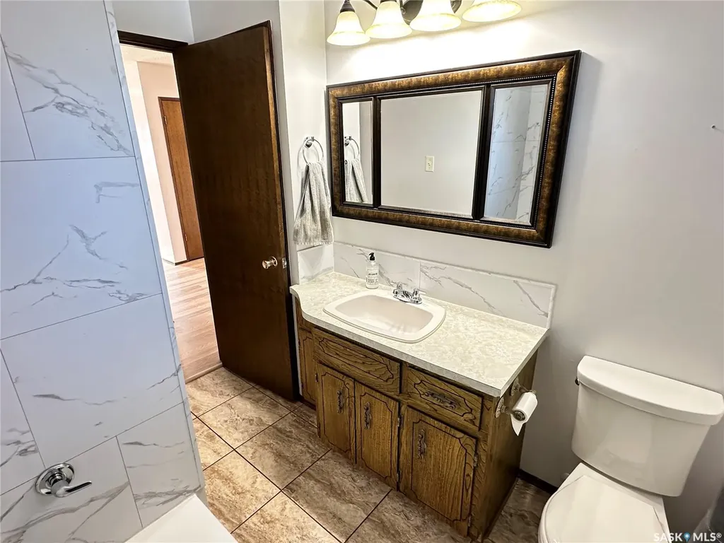 44 Campbell Place Clavet SK S0K 0Y0