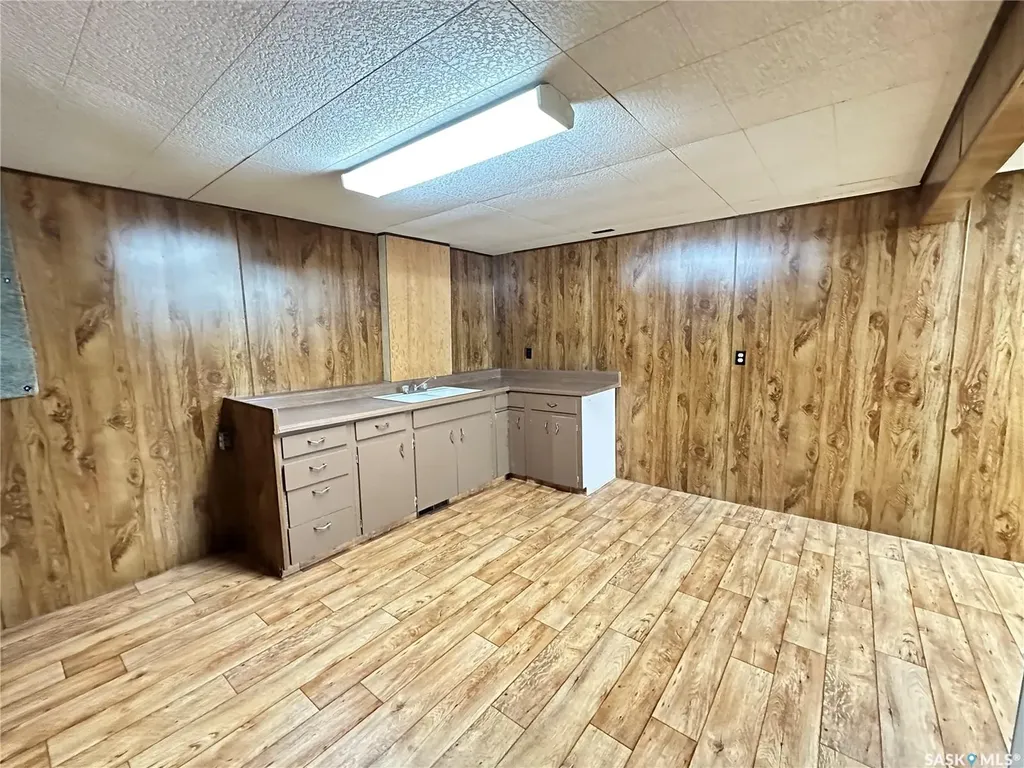 44 Campbell Place Clavet SK S0K 0Y0