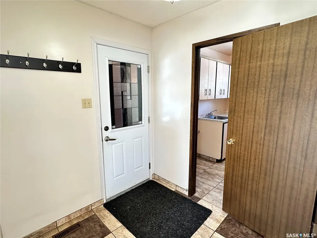 44 Campbell Place Clavet SK S0K 0Y0