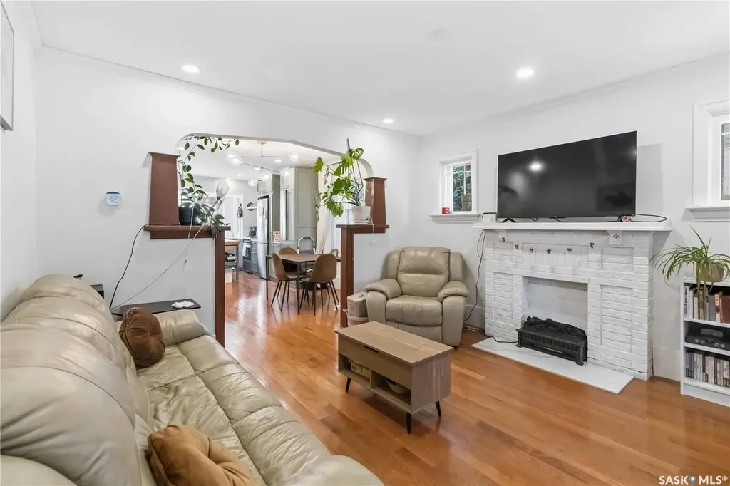 310 8th Street E Saskatoon SK S7H 0P5