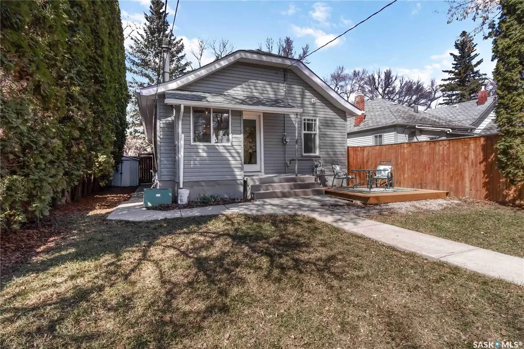 310 8th Street E Saskatoon SK S7H 0P5