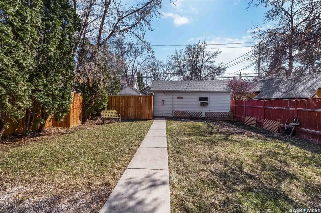 310 8th Street E Saskatoon SK S7H 0P5