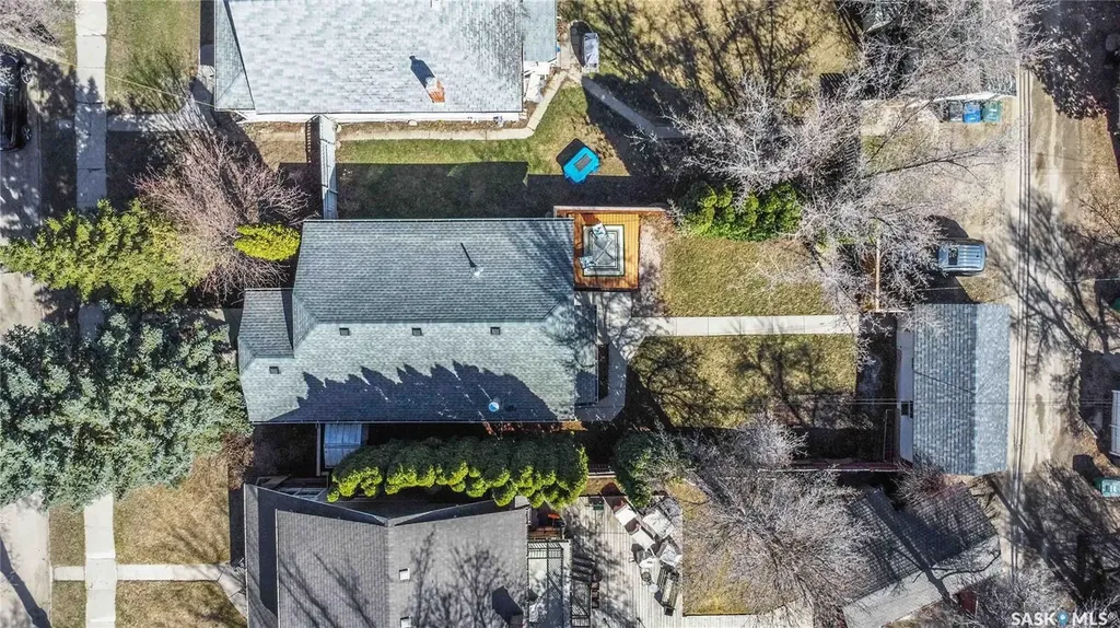 310 8th Street E Saskatoon SK S7H 0P5