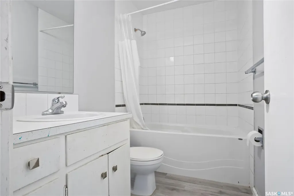 1422 Rupert Street Regina SK S4N 1V8