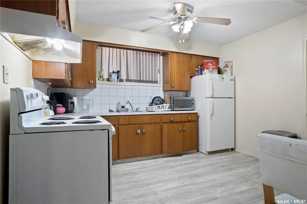1422 Rupert Street Regina SK S4N 1V8