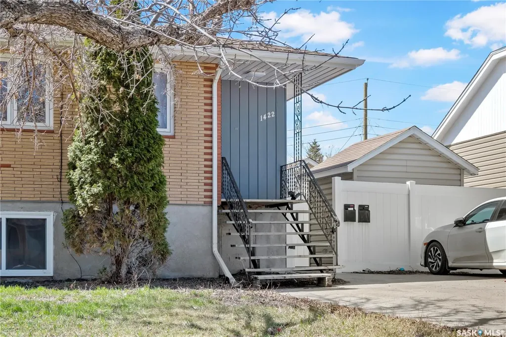 1422 Rupert Street Regina SK S4N 1V8