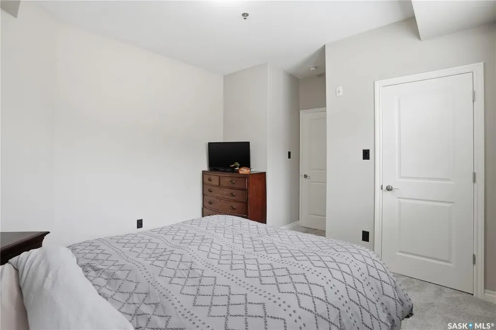 4891 Trinity Lane Regina SK S4W 0E1