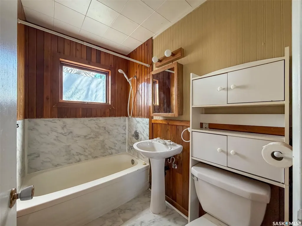 225 1st Avenue W Frontier SK S0N 0W0