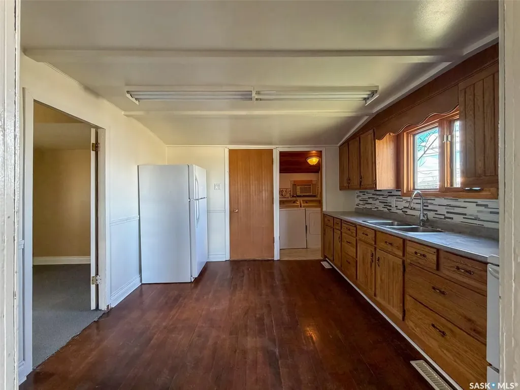 225 1st Avenue W Frontier SK S0N 0W0