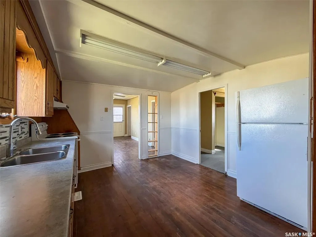 225 1st Avenue W Frontier SK S0N 0W0
