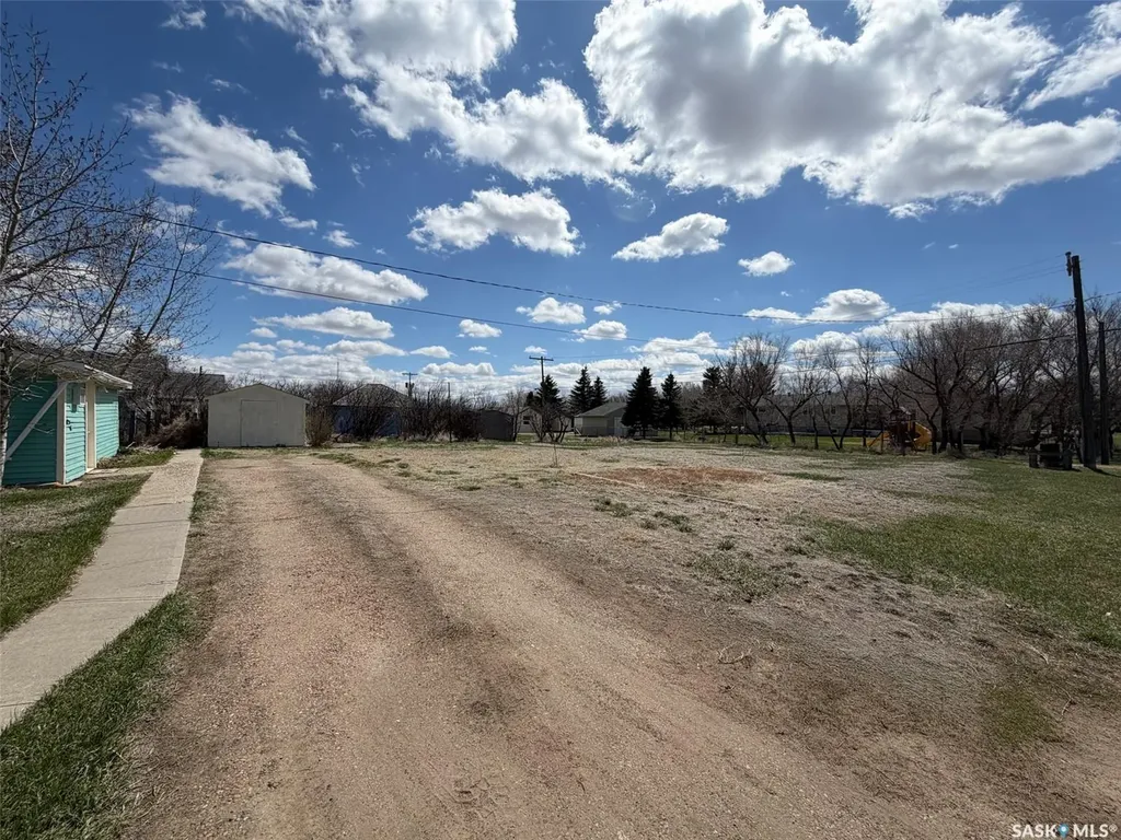 225 1st Avenue W Frontier SK S0N 0W0