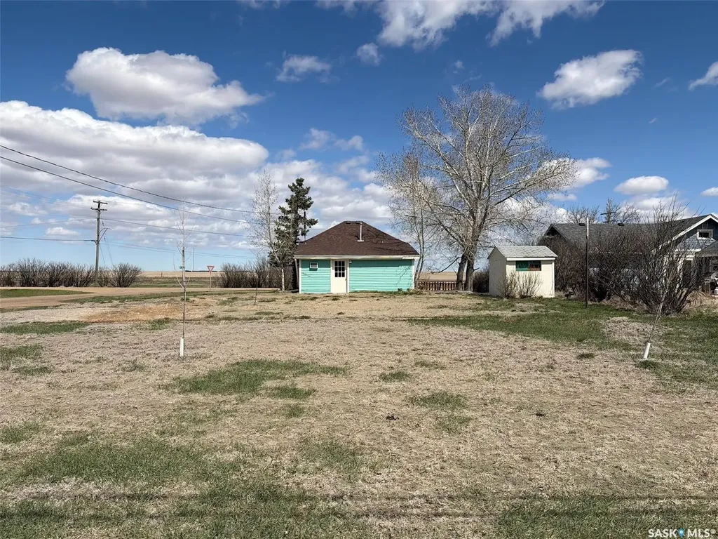 225 1st Avenue W Frontier SK S0N 0W0