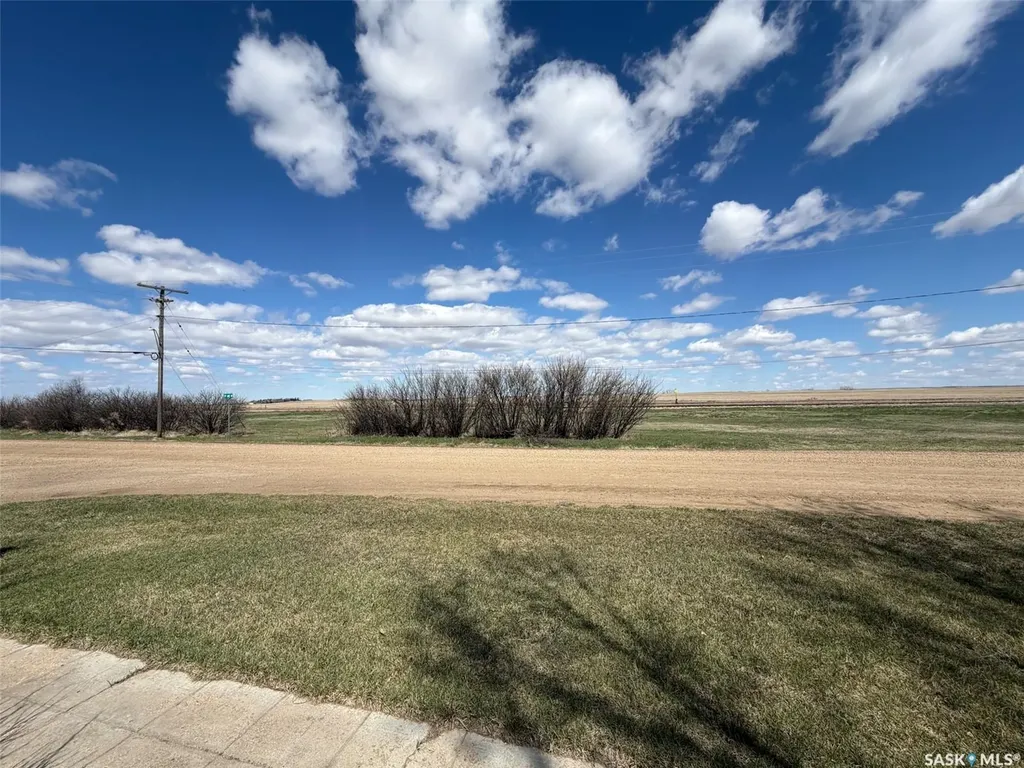 225 1st Avenue W Frontier SK S0N 0W0