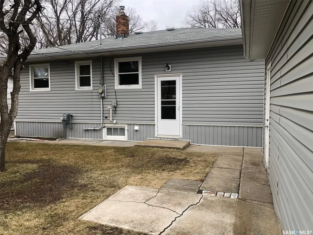 309 Fifth Avenue E Canora SK S0A 0L0