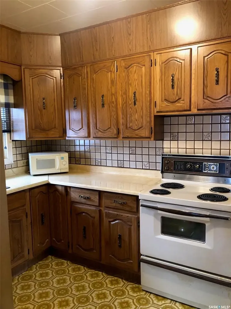 309 Fifth Avenue E Canora SK S0A 0L0