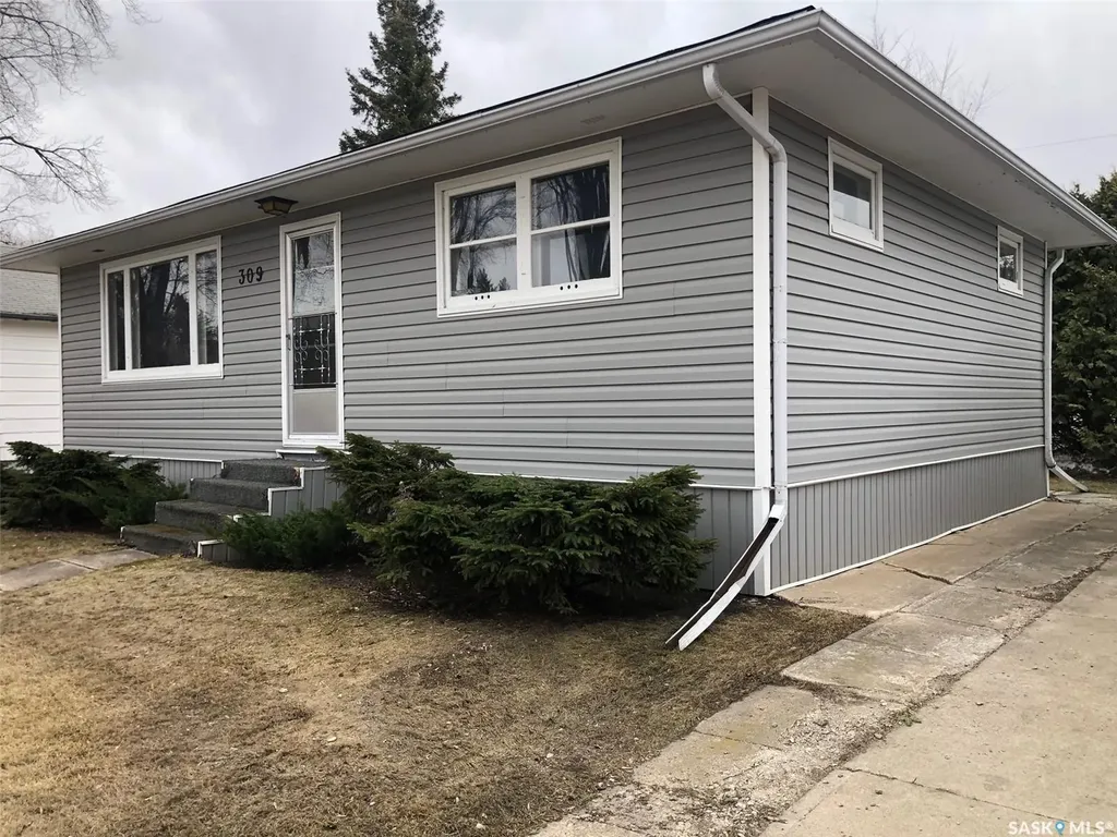 309 Fifth Avenue E Canora SK S0A 0L0