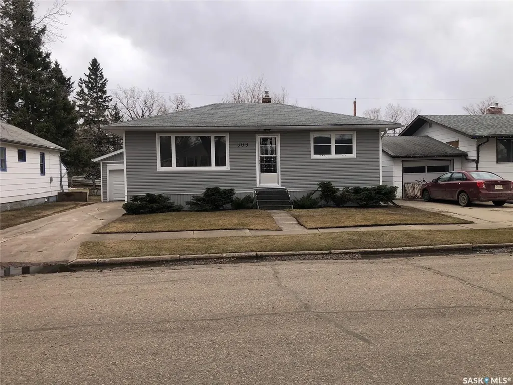 309 Fifth Avenue E Canora SK S0A 0L0