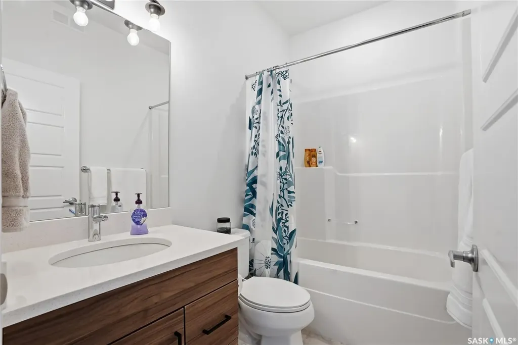 1200 Parr Hill Drive Martensville SK S0K 2T1