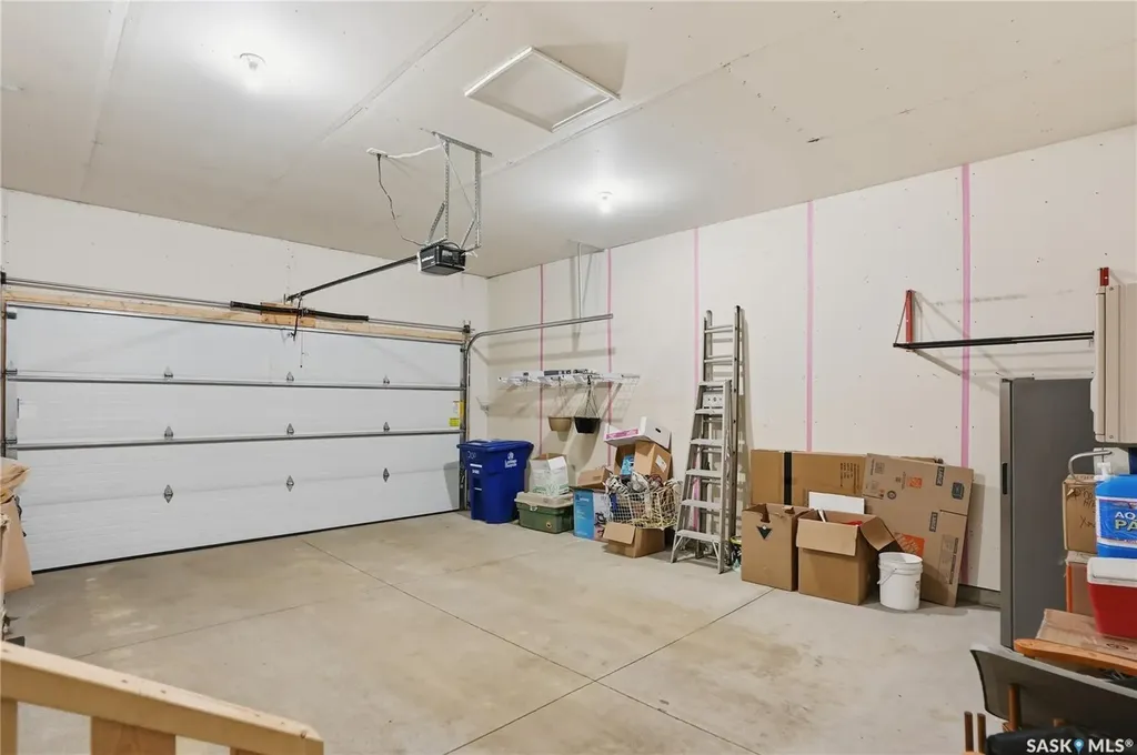 1200 Parr Hill Drive Martensville SK S0K 2T1