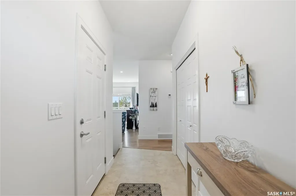1200 Parr Hill Drive Martensville SK S0K 2T1