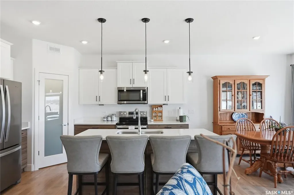 1200 Parr Hill Drive Martensville SK S0K 2T1