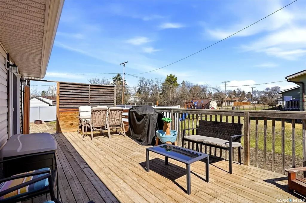 230 Prairie Avenue Briercrest SK S0H 0K0