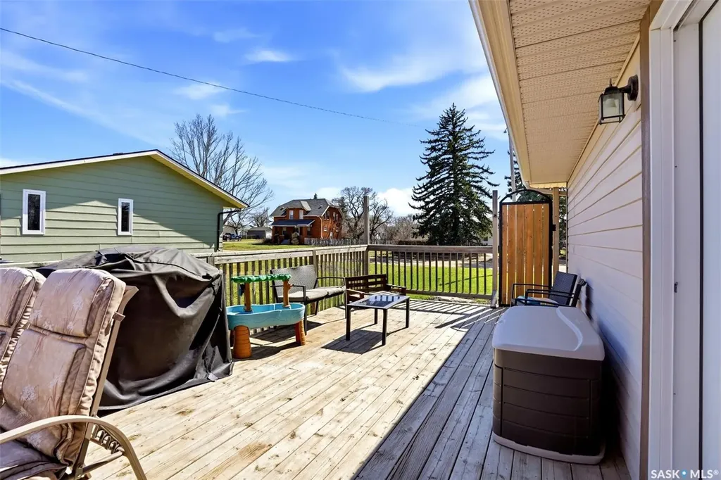 230 Prairie Avenue Briercrest SK S0H 0K0