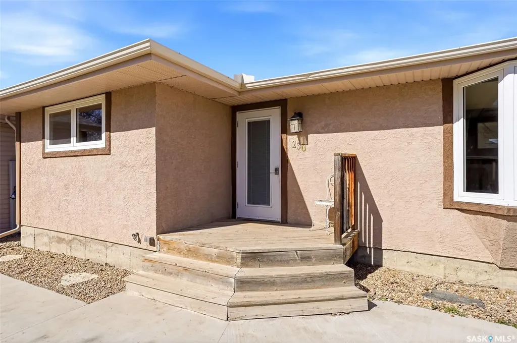 230 Prairie Avenue Briercrest SK S0H 0K0