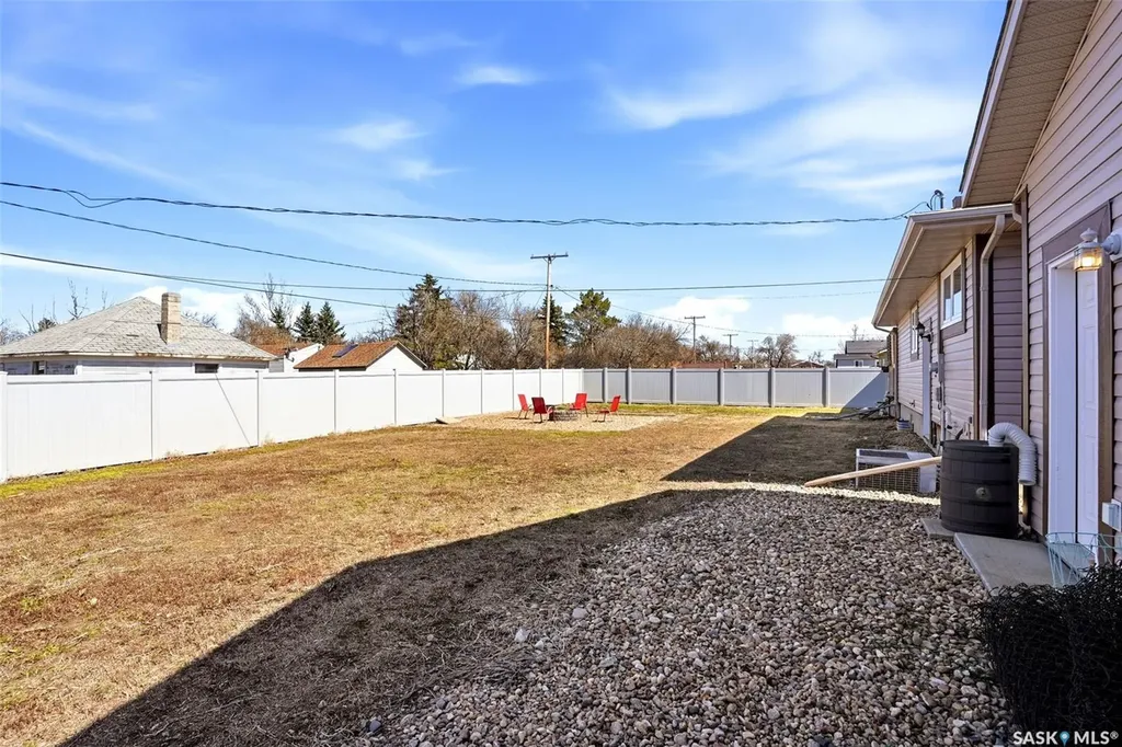 230 Prairie Avenue Briercrest SK S0H 0K0