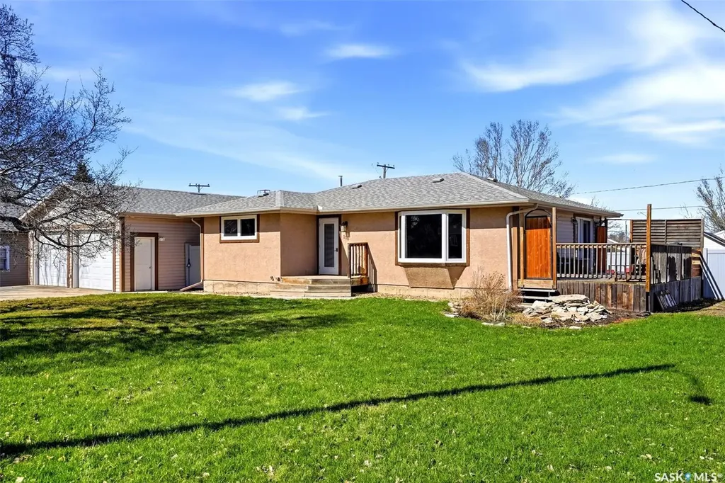 230 Prairie Avenue Briercrest SK S0H 0K0