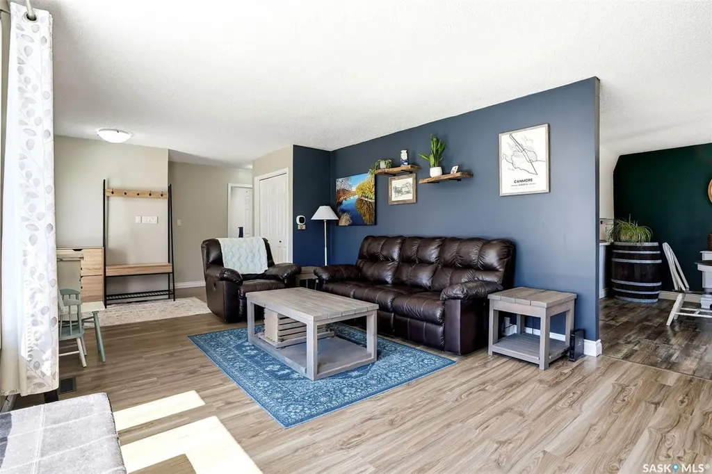 230 Prairie Avenue Briercrest SK S0H 0K0